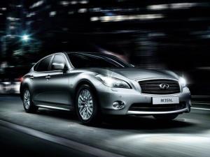 Infiniti M35h L 2012 года